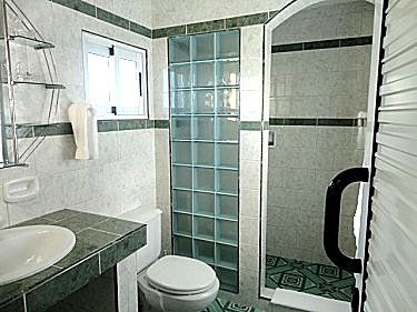 Ba&ntilde;o planta baja