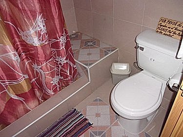 Ba&ntilde;o 1 Casa Maria Elena
