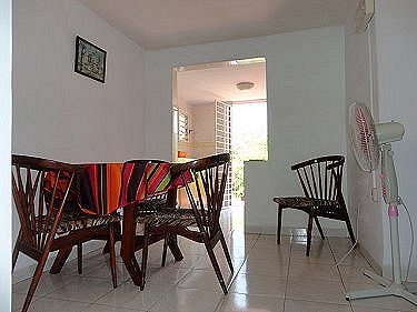 Comedor del apartamento 1 en Casa Villa Estrella en La Habana