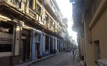 Exterior, vista de la calle