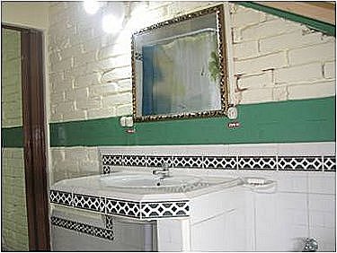 Ba&ntilde;o planta alta (lavabo) 