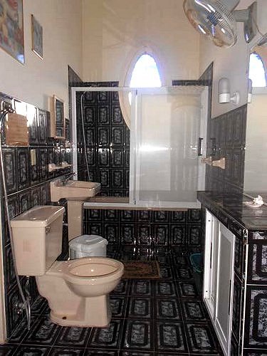 Ba&ntilde;o privado (exclusivo para ha habitacion)