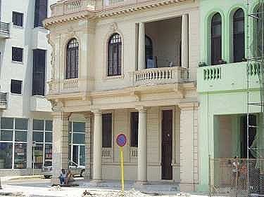 Casa Maria Regla, vista frontal