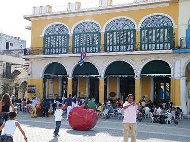 Famosa cerveceria en la misma Plaza