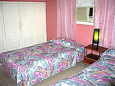 Otra habitacion, las tres son similares