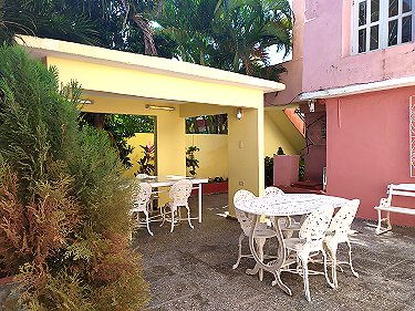 Patio fresco