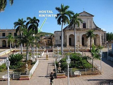 Centrica situacion del hostal Rintintin, vista desde la Plaza Mayor