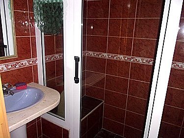Ba&ntilde;o de la otra habitacion 