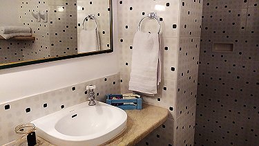 Ba&ntilde;o
