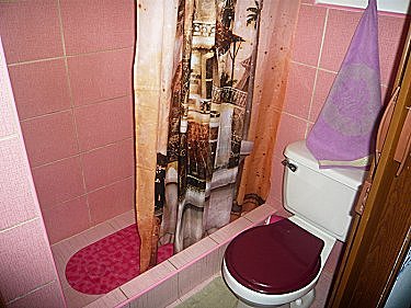 Ba&ntilde;o de la habitacion 2