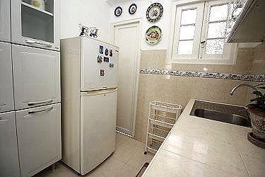 La cocina vista desde otro angulo