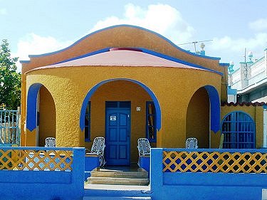 Exterior del Hostal Mar y Sol