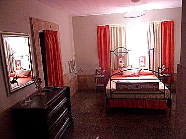 La habitacion vista desde otra posicion