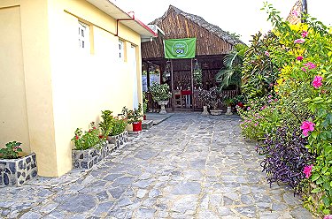 Ranchon y patio