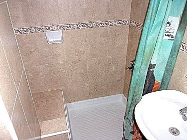 Ba&ntilde;o de otra habitacion (ambos similares)