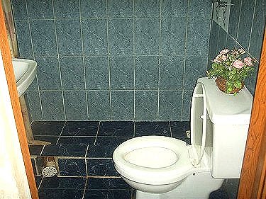 Ba&ntilde;o habitacion 1