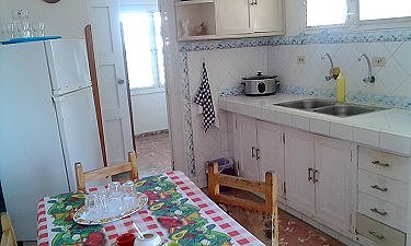 Otra vista de la cocina