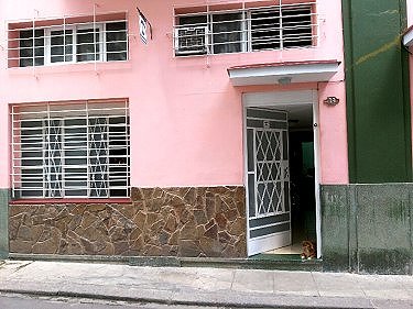 Entrada a la casa