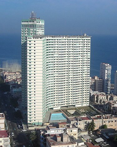 Edificio Focsa donde esta el apartamento de Antonio