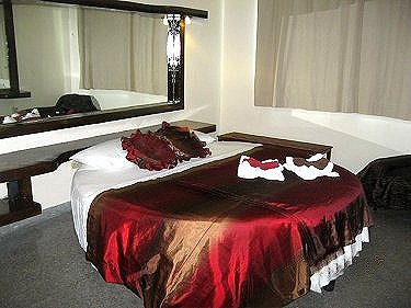 Habitacion 3 (cama redonda)