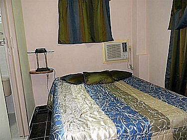 Una de las dos habitaciones, ambas son similares
